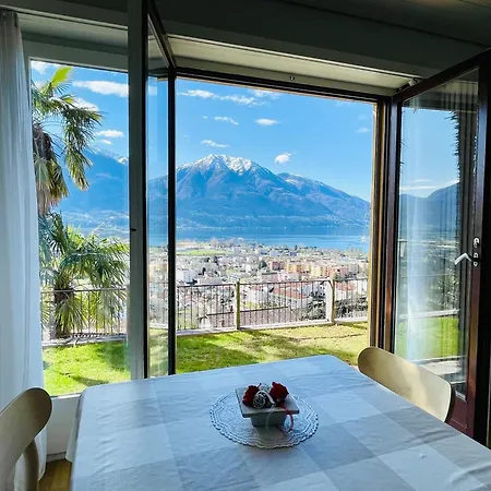 Apartamento Mit Aussicht Und Pool Gordola