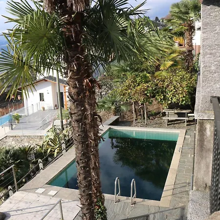Mit Aussicht Und Pool Apartamento
