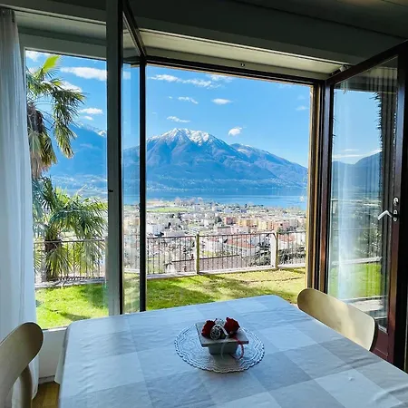 Lägenhet Mit Aussicht Und Pool Gordola