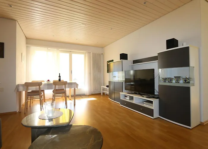 Apartment Mit Aussicht Und Pool